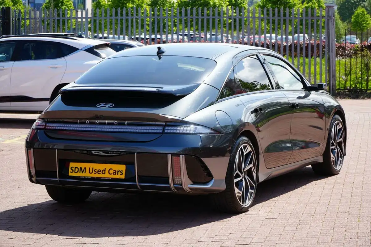 2024-hyundai-ioniq-6-e-ultimate-325ps-dual-motor-awd-big-19