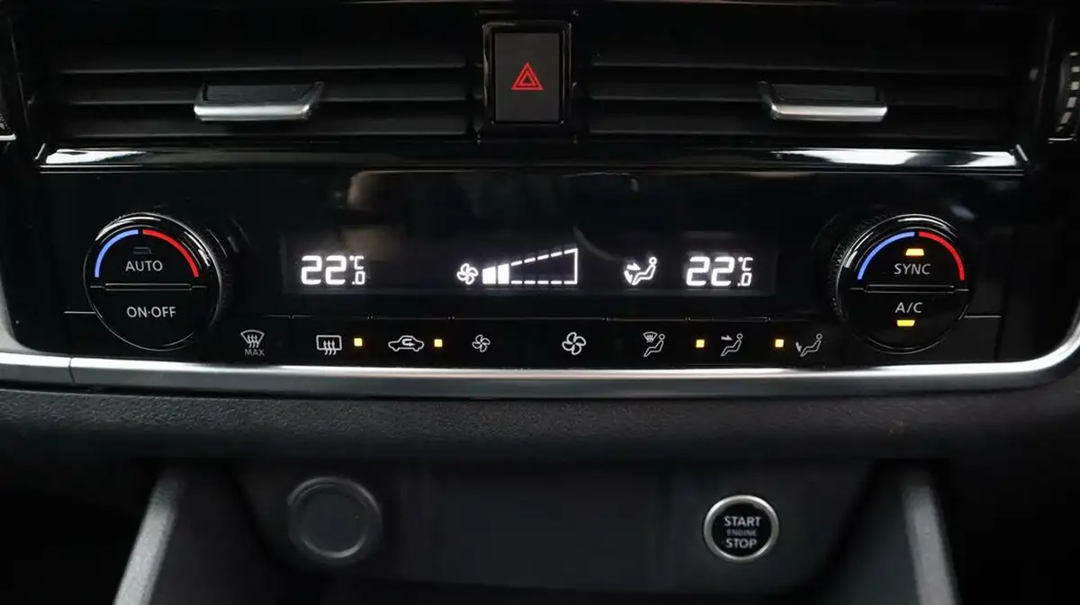2022-nissan-qashqai-13-dig-t-acenta-premium-160ps-auto-big-12