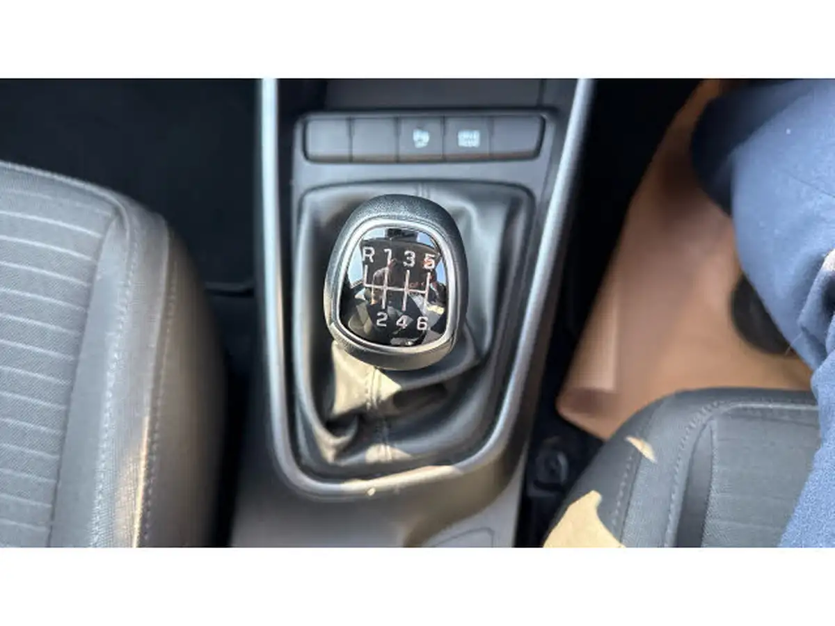 2021-hyundai-i20-10-t-gdi-se-connect-eclutch-imt-big-29