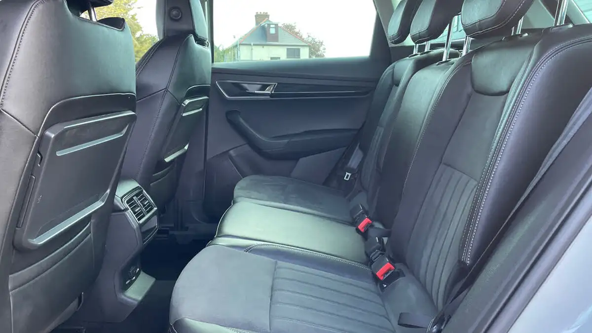 2021-skoda-karoq-15-tsi-se-l-big-13