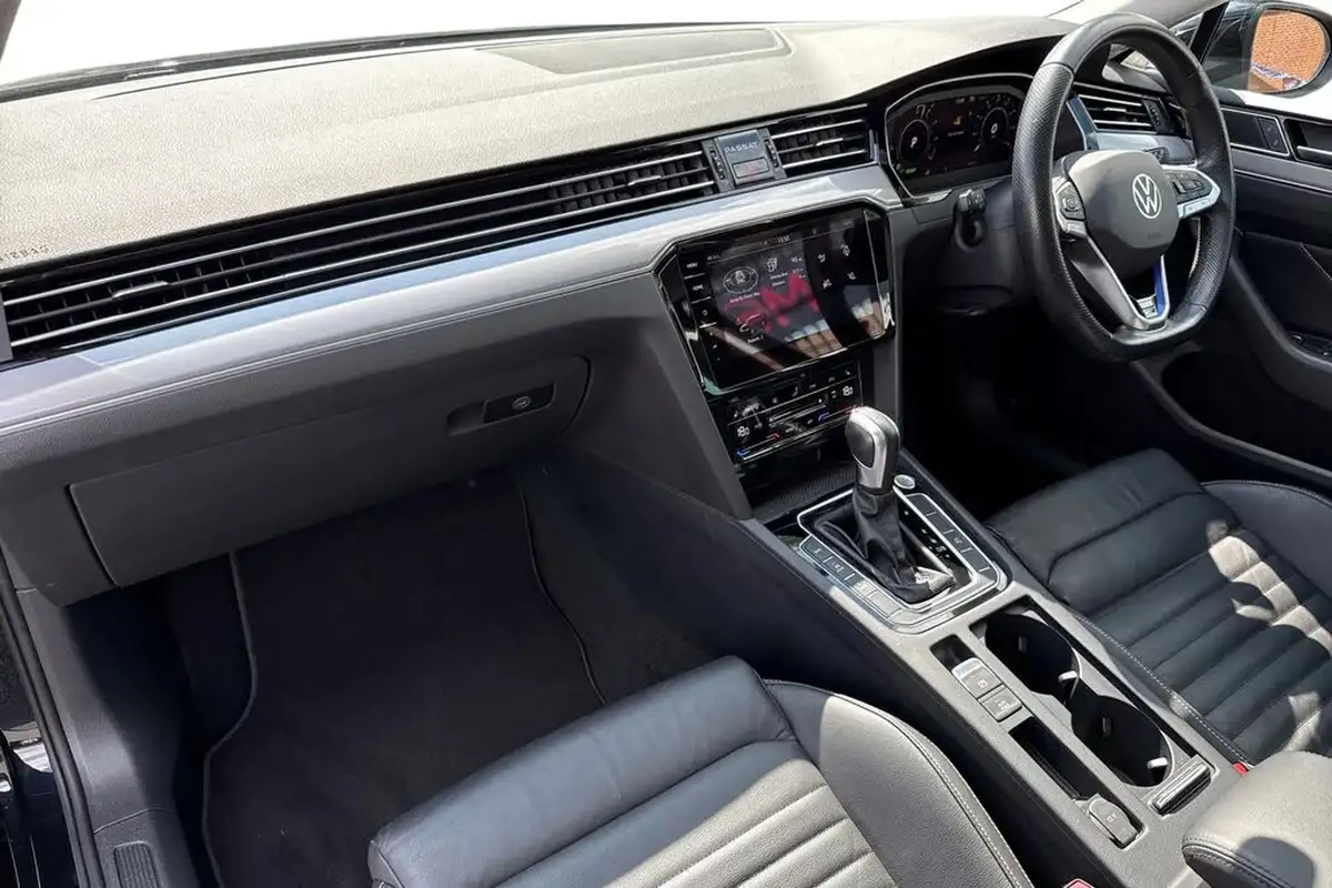 2022-volkswagen-passat-14-tsi-gte-advance-estate-5d-big-14
