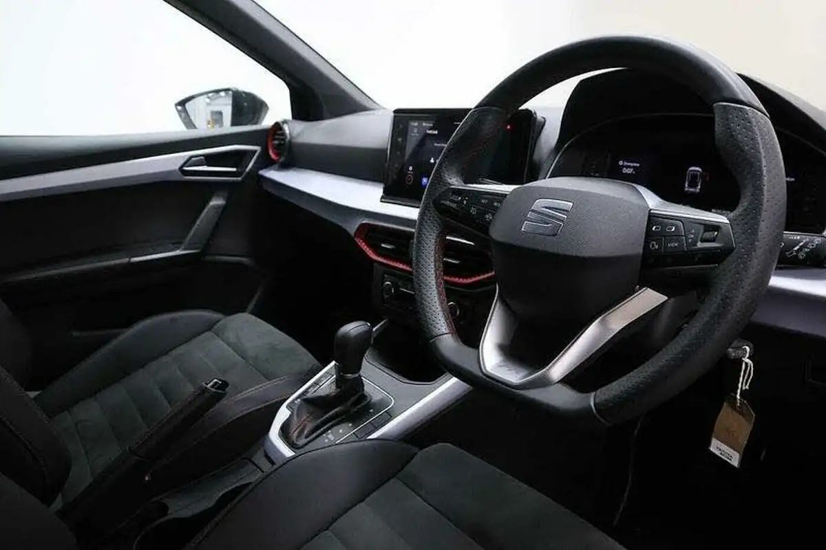 2024-seat-arona-10-tsi-fr-sport-110ps-dsg-big-5