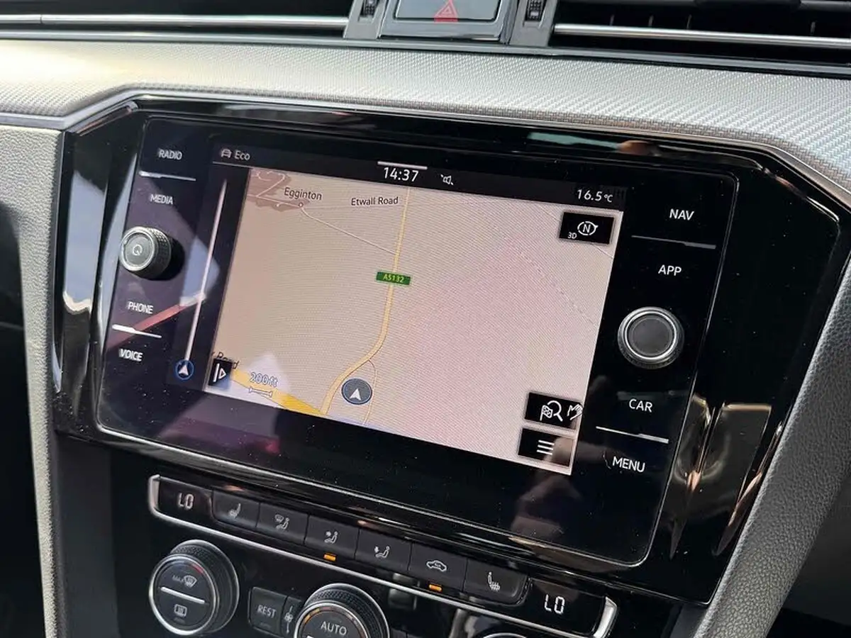 2020-volkswagen-passat-15-tsi-r-line-estate-5d-dsg-big-38