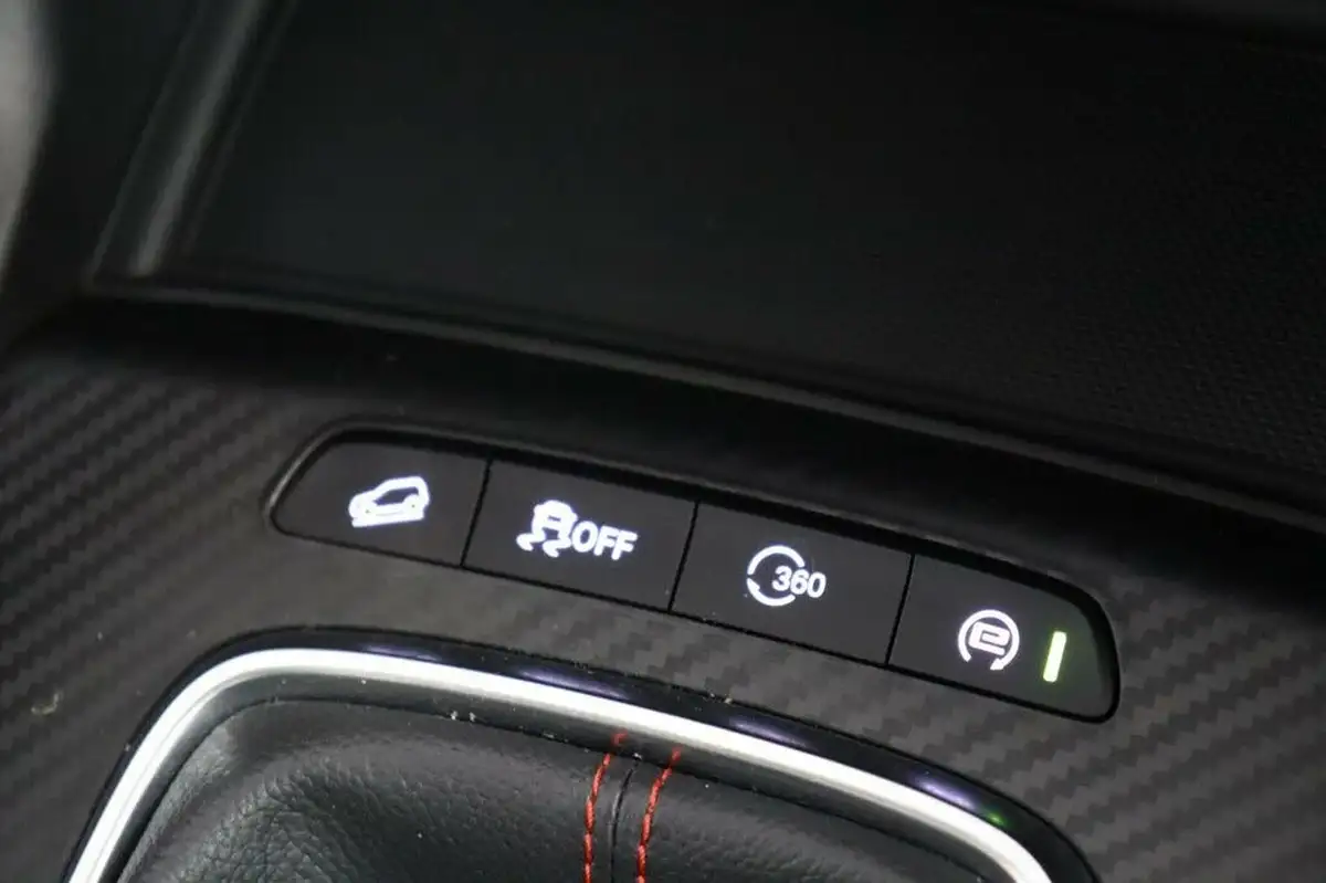 2022-mg-zs-suv-15-vti-tech-exclusive-big-23