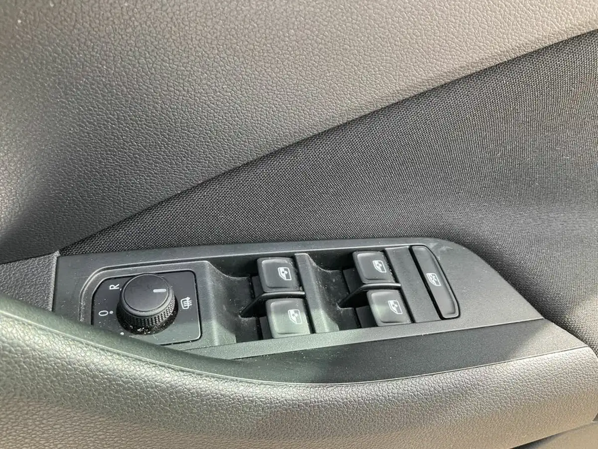 2023-skoda-scala-10-tsi-s-big-26