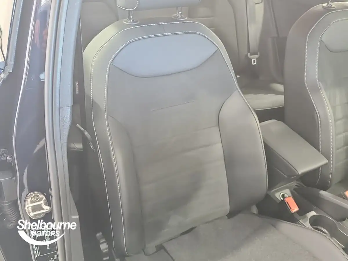 2022-seat-arona-10-tsi-xperience-lux-dsg-big-35