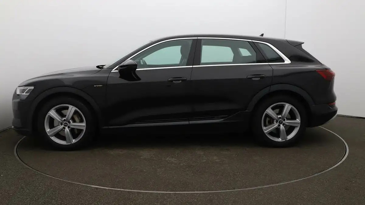2021-audi-e-tron-50e-technik-station-wagon-big-58