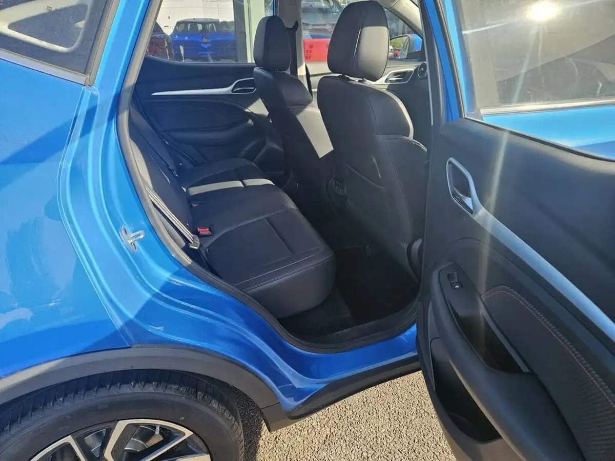 2022-mg-zs-suv-15-vti-tech-exclusive-big-8