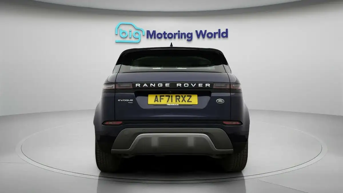 2021-land-rover-range-rover-evoque-15-p300e-s-big-5