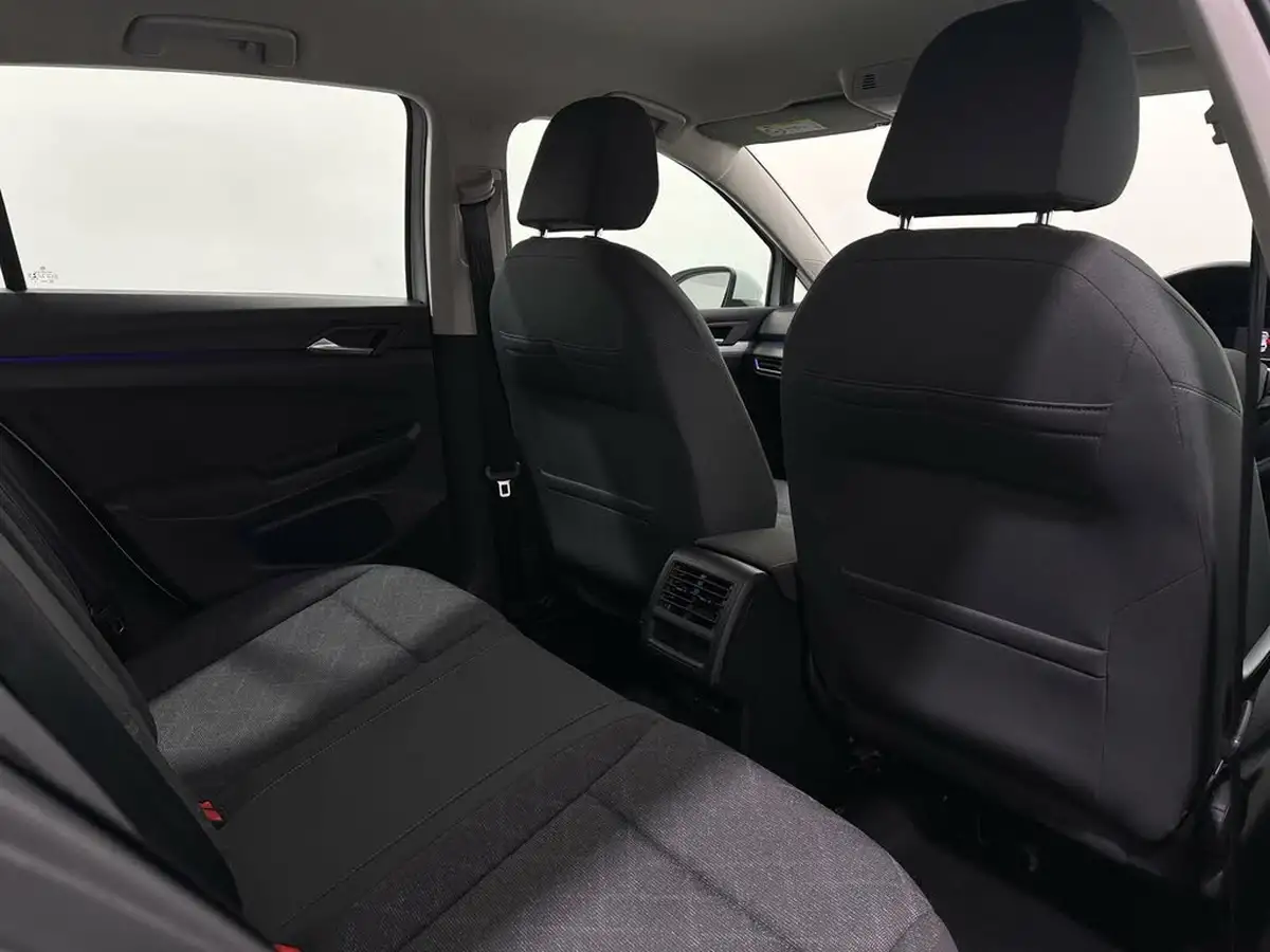 2020-volkswagen-golf-15-etsi-life-150ps-hatchback-big-39