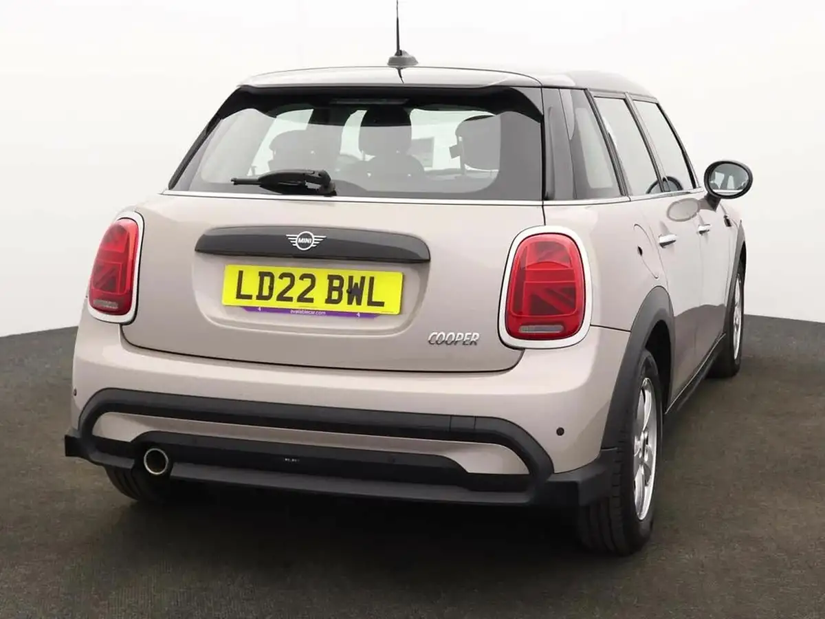 2022-mini-cooper-15-cooper-classic-hatchback-5d-auto-big-4