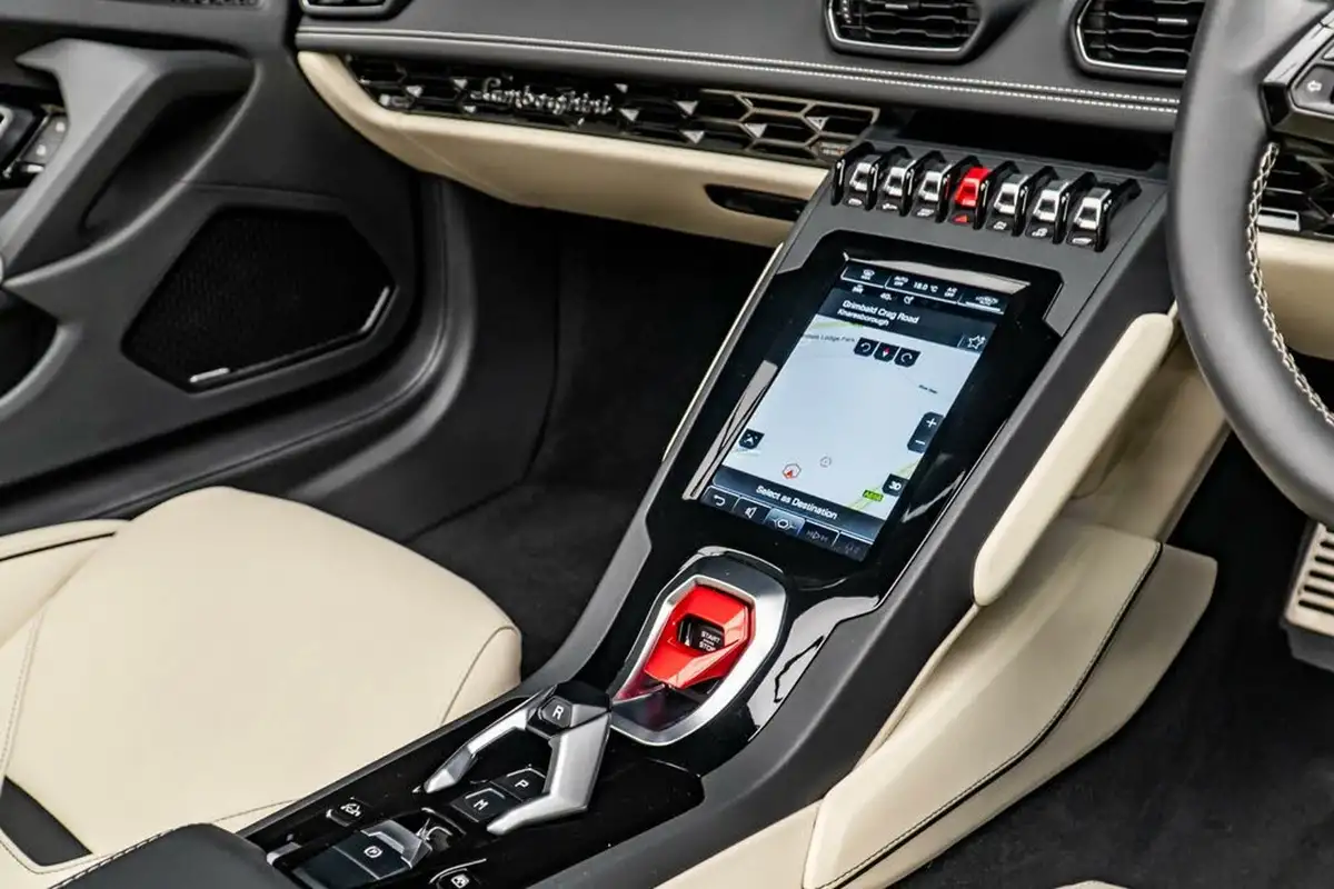 2023-lamborghini-huracan-52-evo-big-24