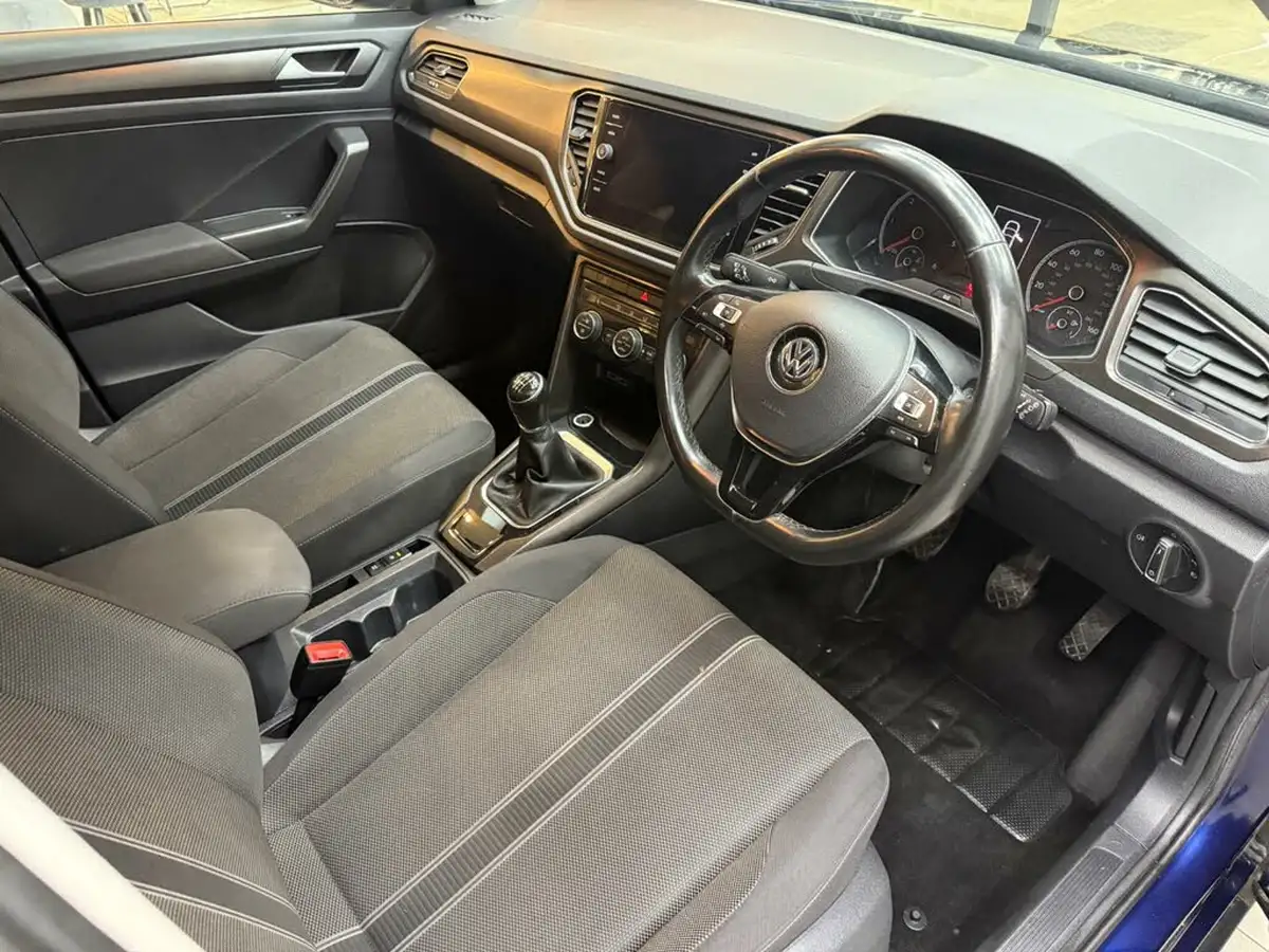 2019-volkswagen-t-roc-16tdi-se-big-16