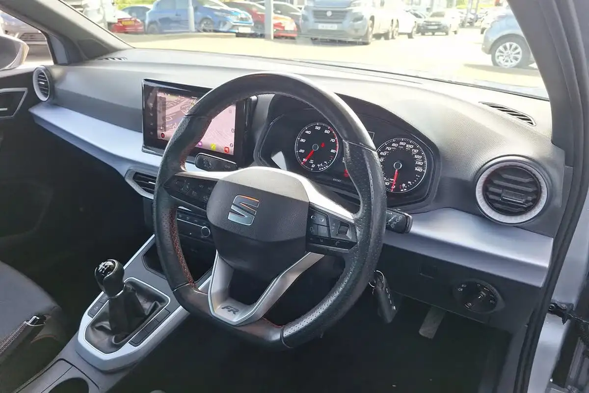 2022-seat-arona-10-tsi-fr-big-29