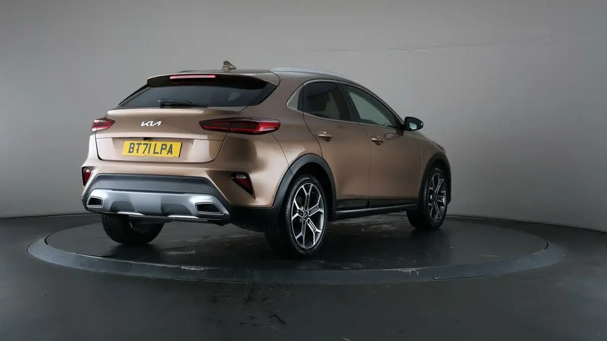 2022-kia-xceed-15-t-gdi-3-big-60