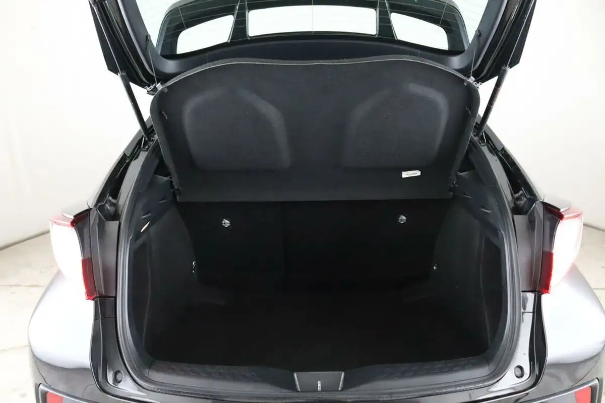 2021-toyota-c-hr-18-vvt-i-icon-big-10