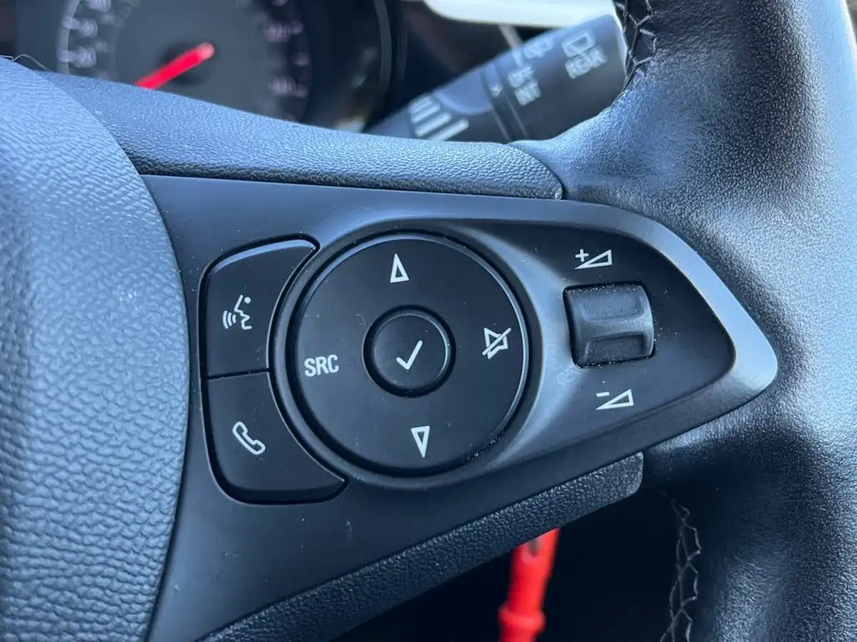 2021-vauxhall-corsa-12i-griffin-edition-big-22