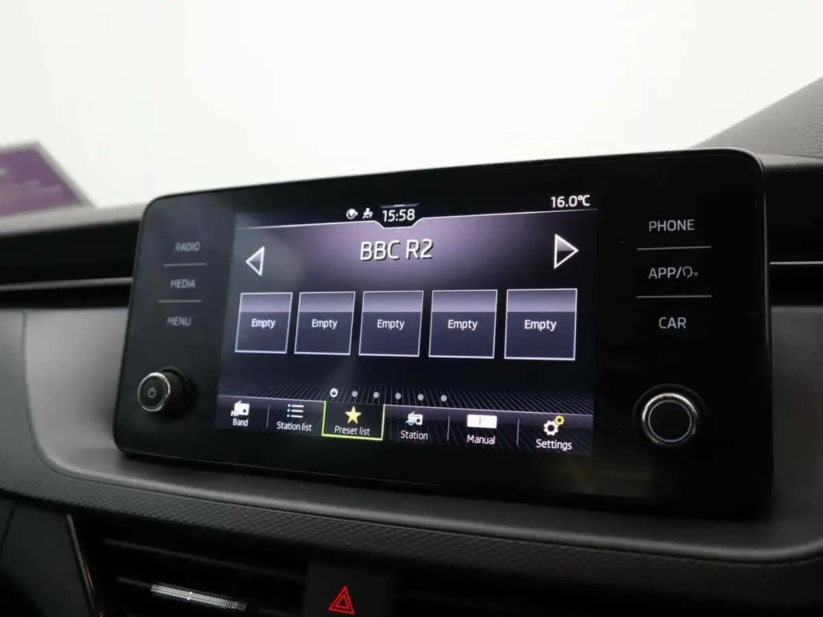 2021-skoda-kamiq-10-tsi-se-109ps-dsg-big-10