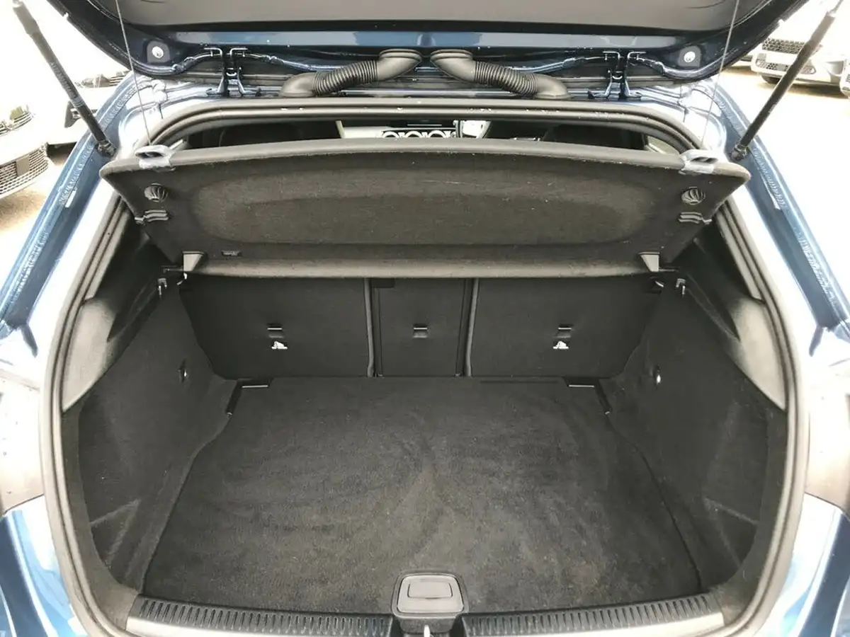 2021-mercedes-benz-a-class-13-a200-amg-line-hatchback-5d-7g-dct-big-9