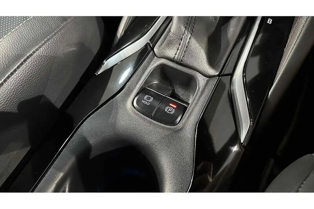 2021-toyota-corolla-18-vvt-i-excel-trk-touring-sports-big-39