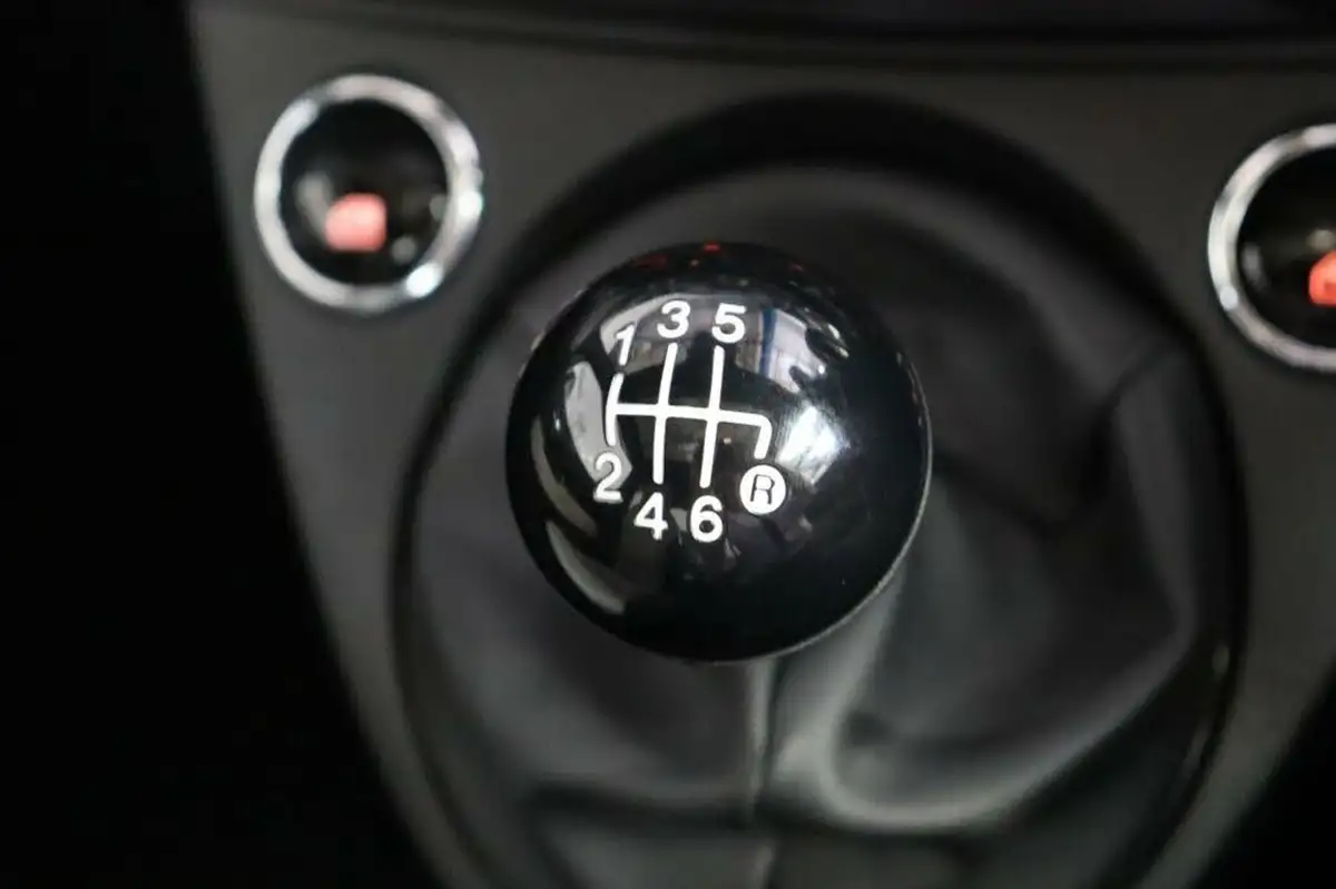 2022-fiat-500-10-dolcevita-big-25