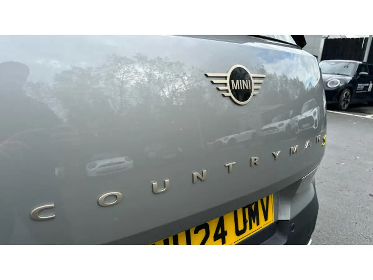 2024-mini-countryman-e-cooper-se-classic-big-28