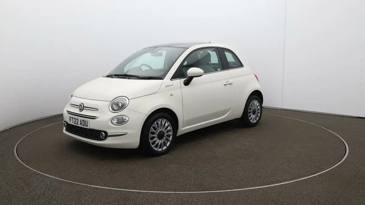 2022-fiat-500-10-dolcevita-big-3