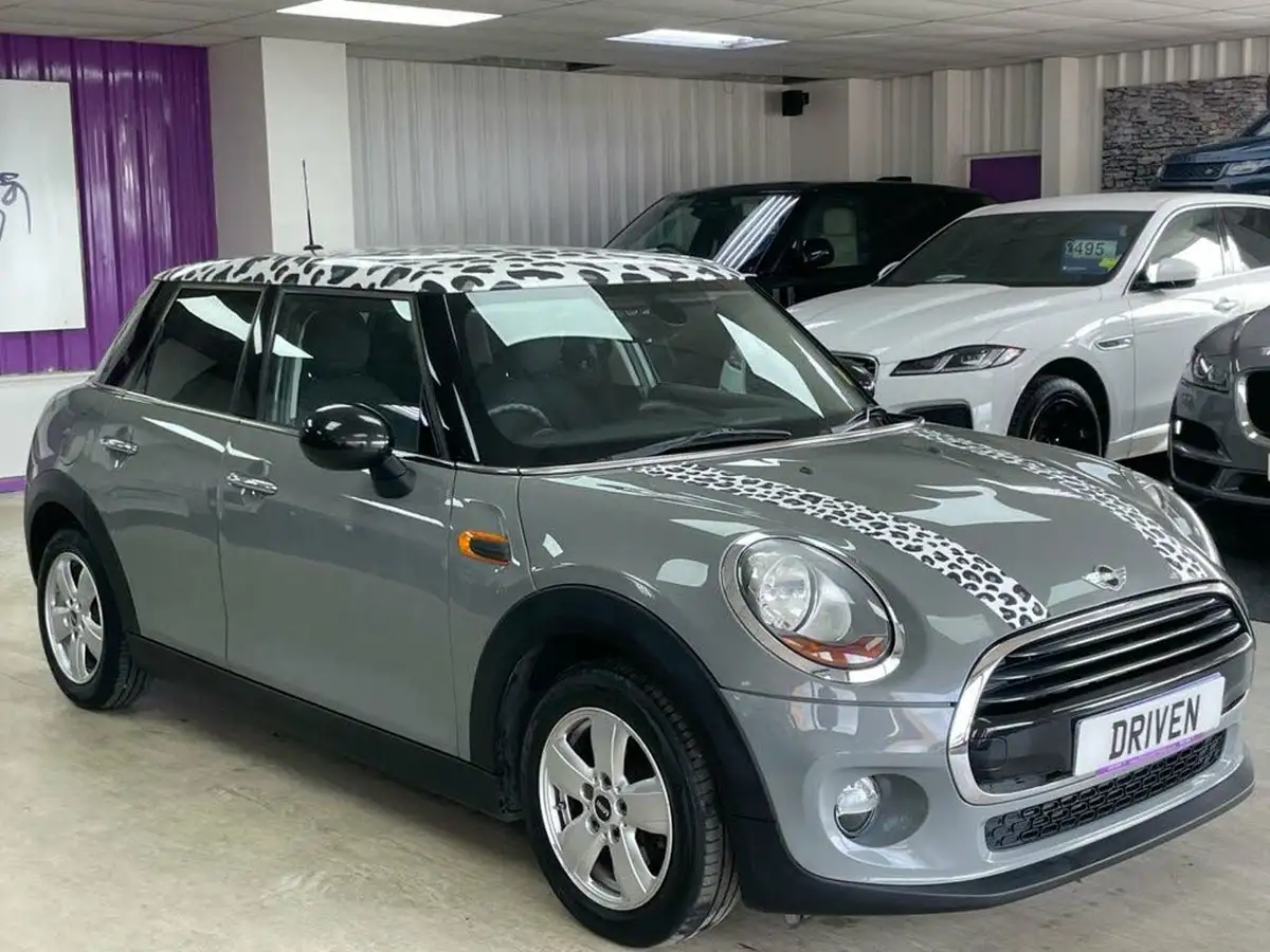 2017-mini-cooper-15-cooper-ss-hatchback-5d-big-4