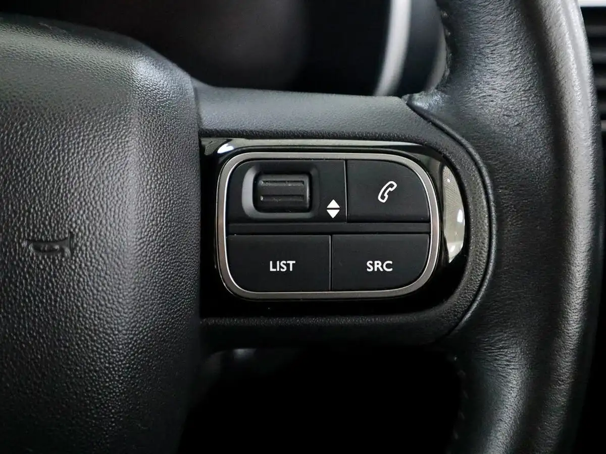 2019-citroen-c5-aircross-12-puretech-flair-big-36