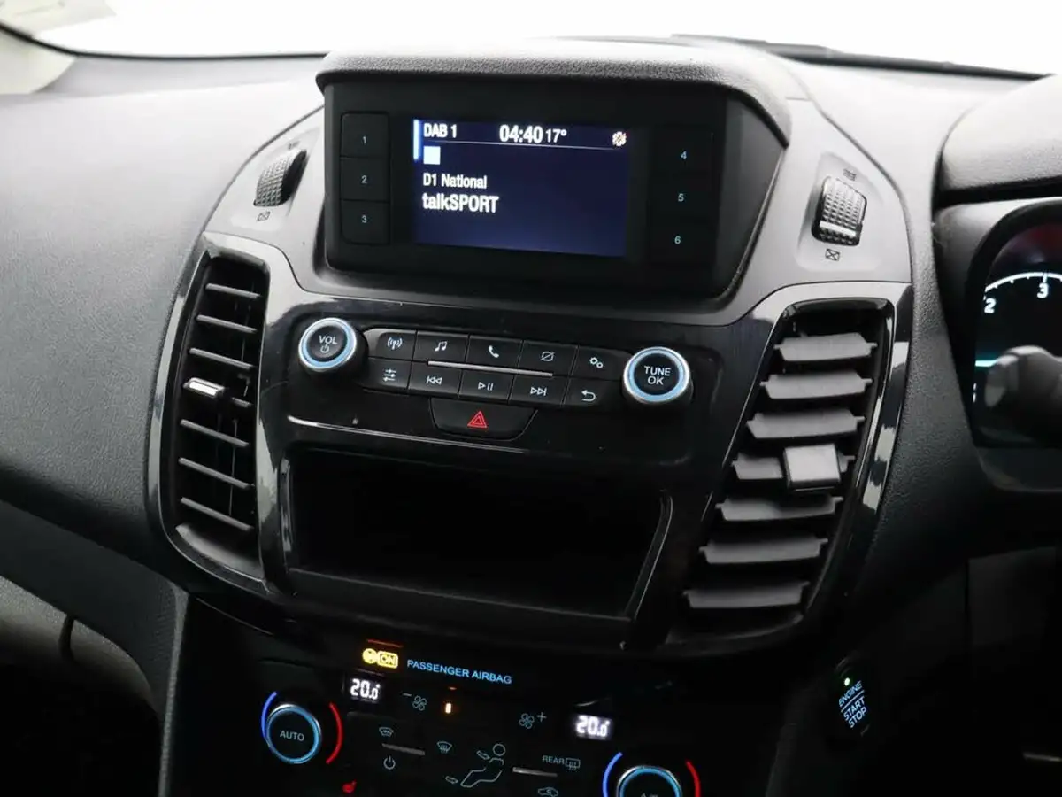 2022-ford-grand-tourneo-connect-15-titanium-120ps-ecoblue-1499cc-big-15