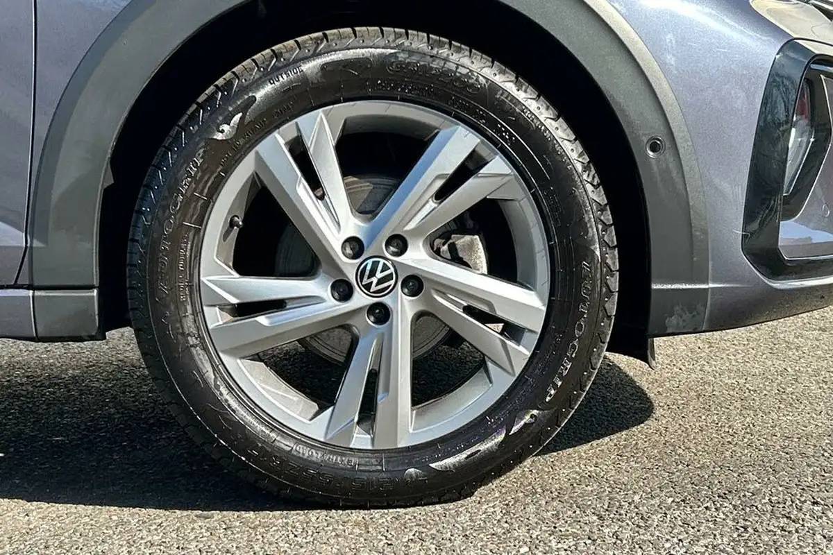 2022-volkswagen-taigo-10-tsi-r-line-dsg-big-22