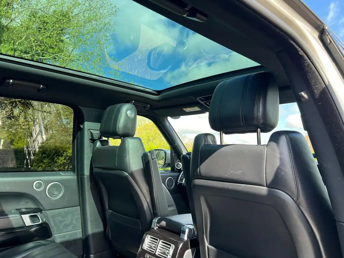 2015-land-rover-range-rover-30tdv6-vogue-big-21