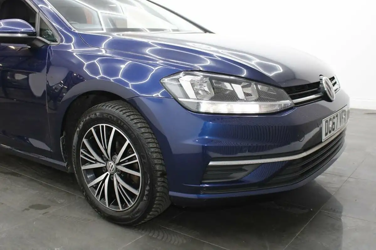 2017-volkswagen-golf-14-tsi-se-nav-ss-hatchback-5d-big-11