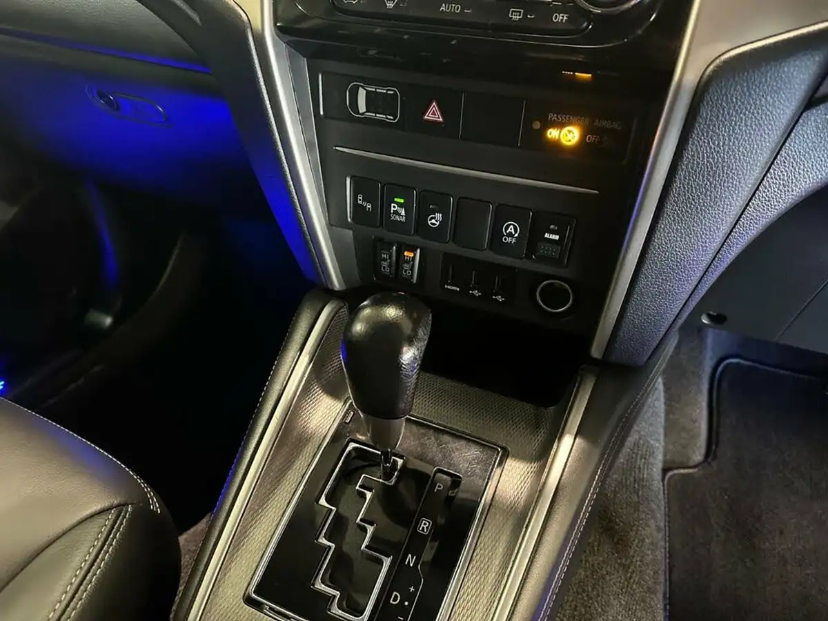 2021-mitsubishi-l200-22di-d-barbarian-x-big-16