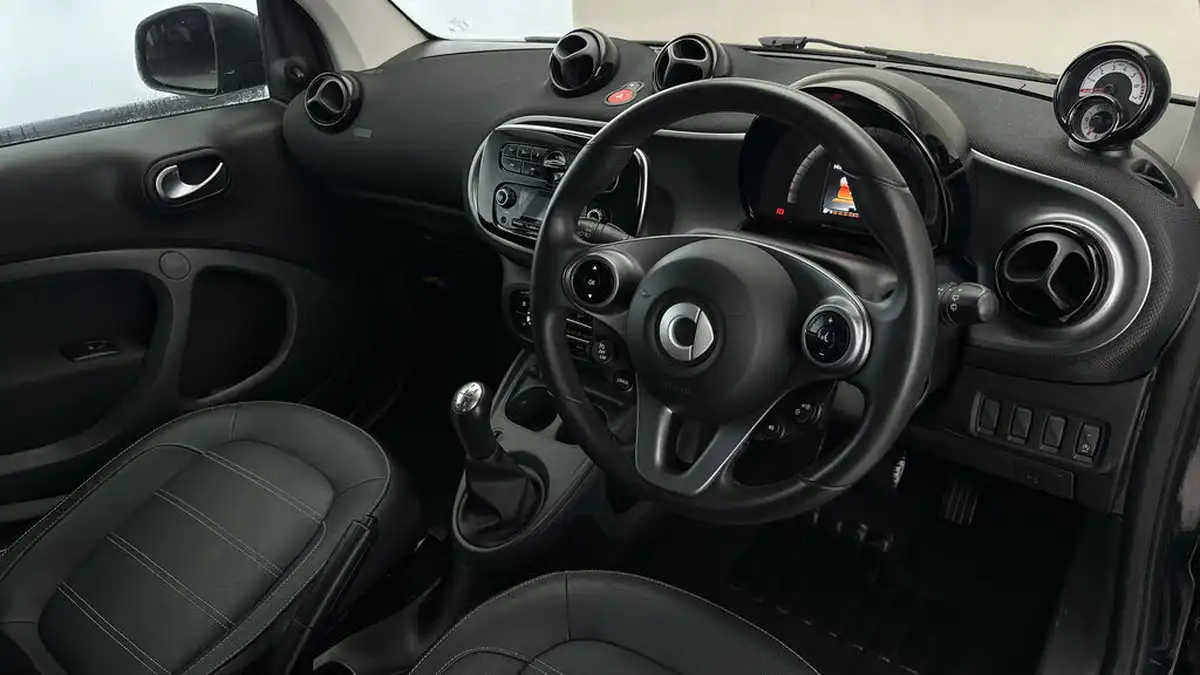 2016-smart-fortwo-10-prime-71bhp-ss-coupe-big-8