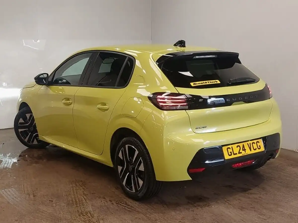 2024-peugeot-208-12-puretech-allure-big-1