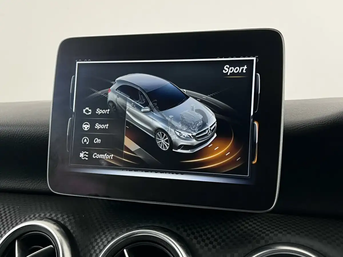 2018-mercedes-benz-a-class-21d-a200d-sport-edition-plus-7g-dct-big-26