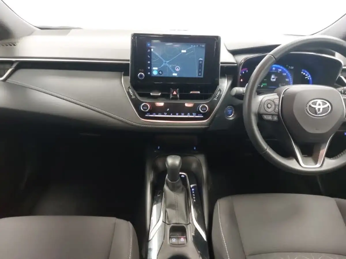 2022-toyota-corolla-18-vvt-i-icon-tech-trk-hatchback-5d-big-2