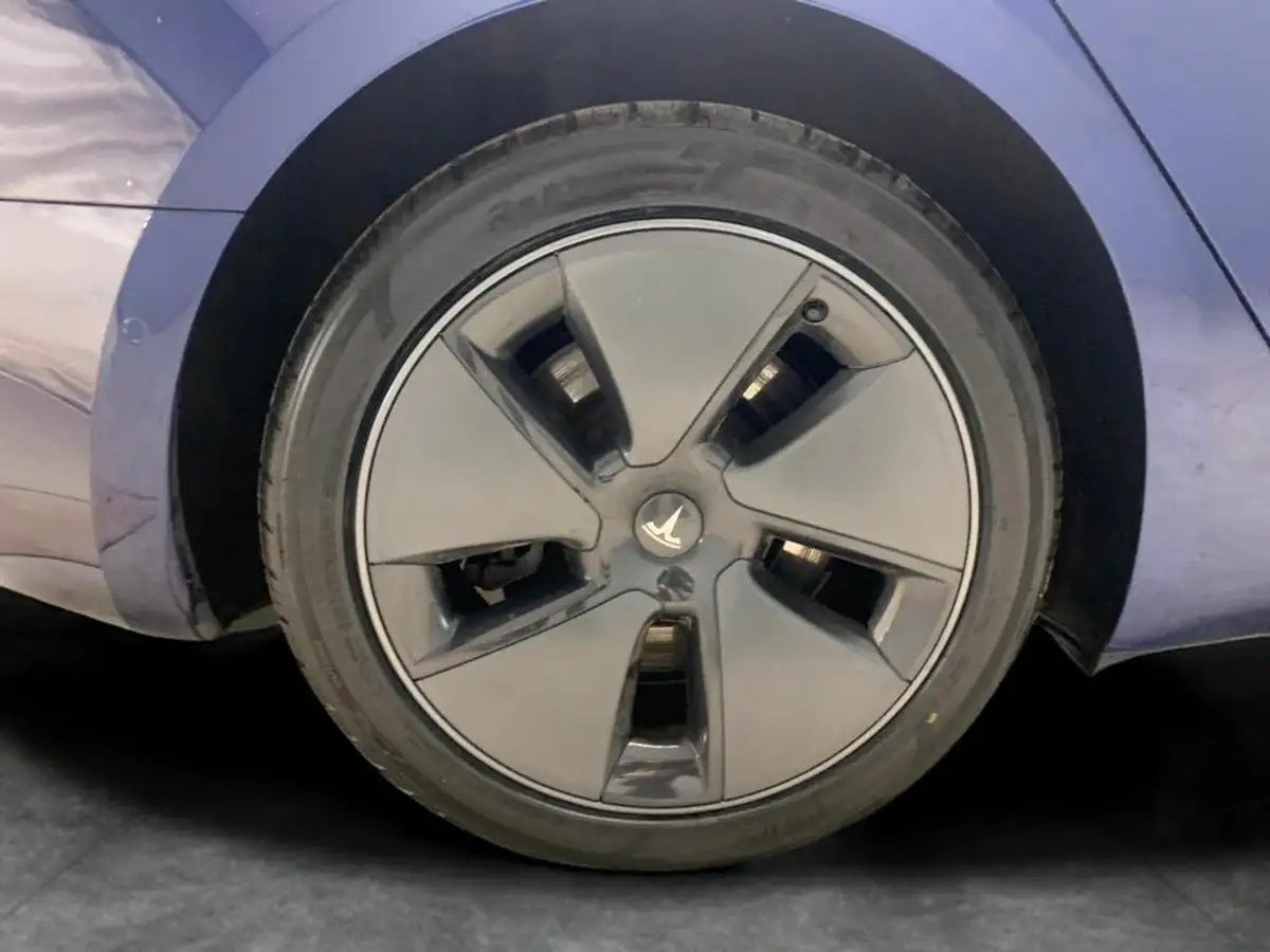 2021-tesla-model-3-e-long-range-awd-big-24