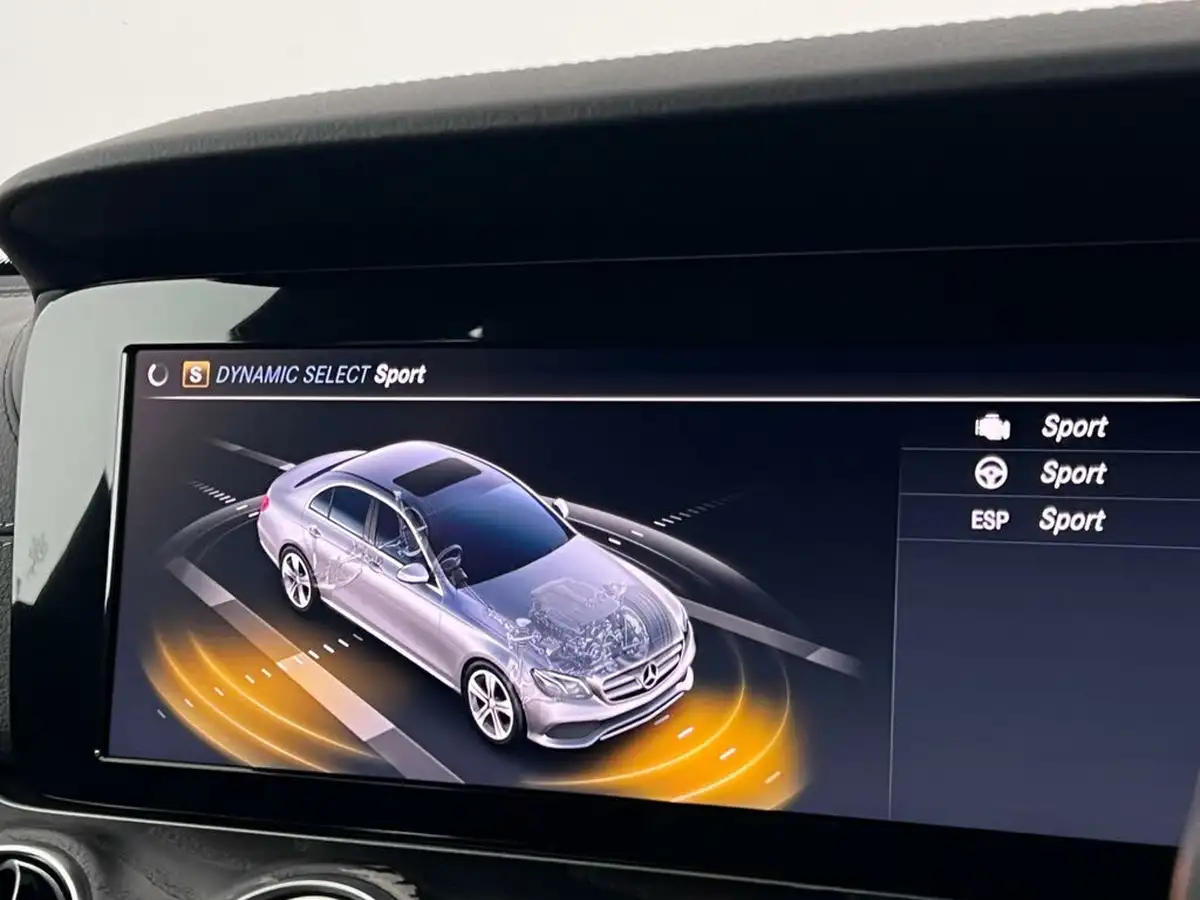 2018-mercedes-benz-e-class-20d-e220d-amg-line-premiumss-saloon-4d-big-32