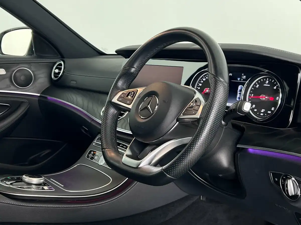 2018-mercedes-benz-e-class-20d-e220d-amg-line-premiumss-saloon-4d-big-10