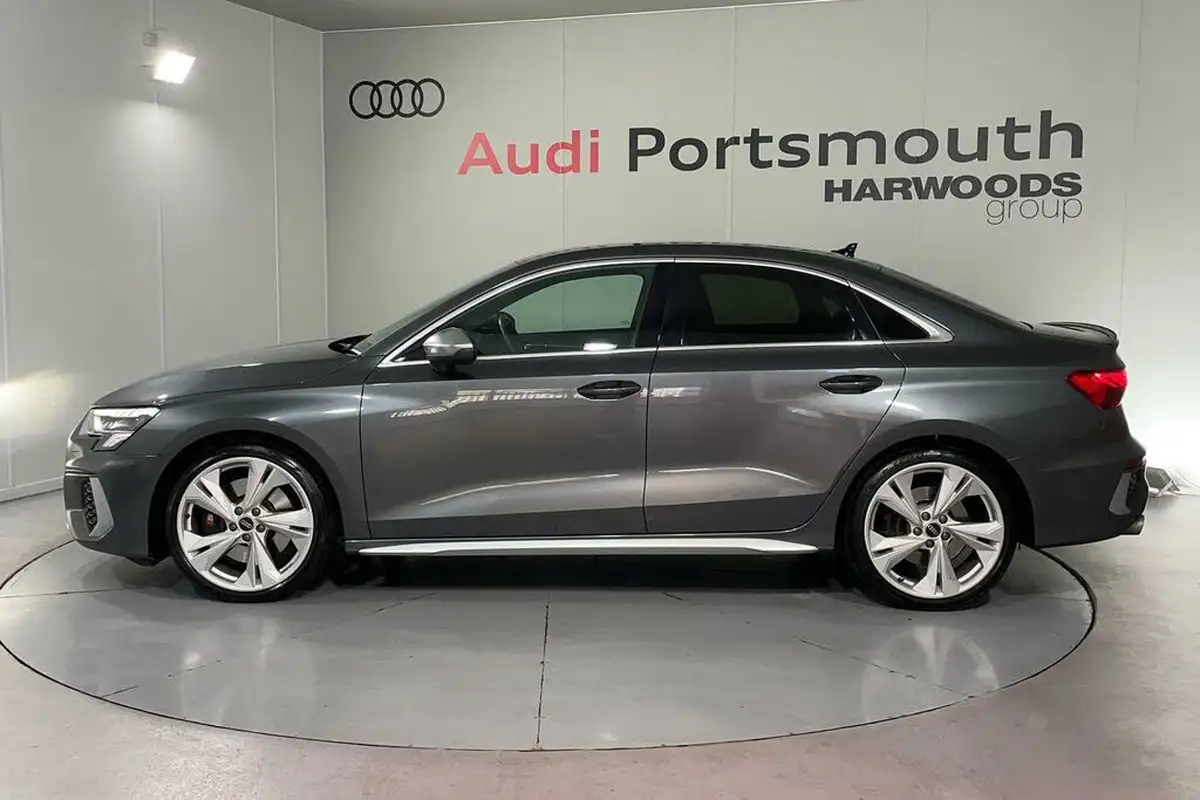 2022-audi-s3-20-tfsi-saloon-4d-big-10