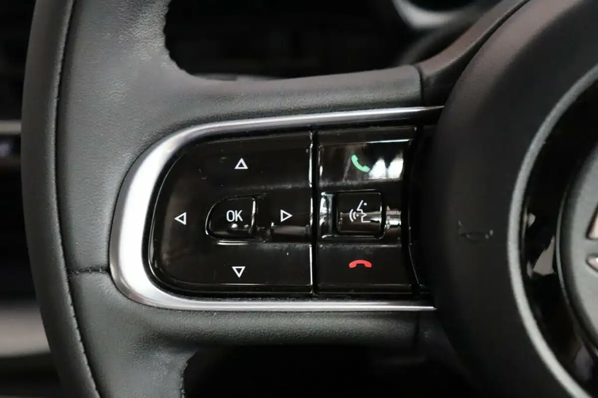 2022-fiat-500-e-icon-117bhp-big-25
