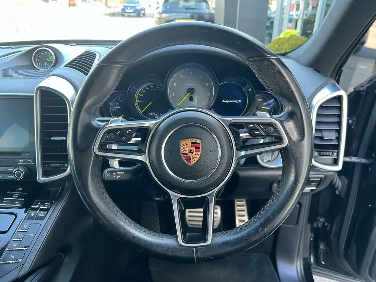 2018-porsche-cayenne-30-s-e-hybrid-platinum-edition-big-18