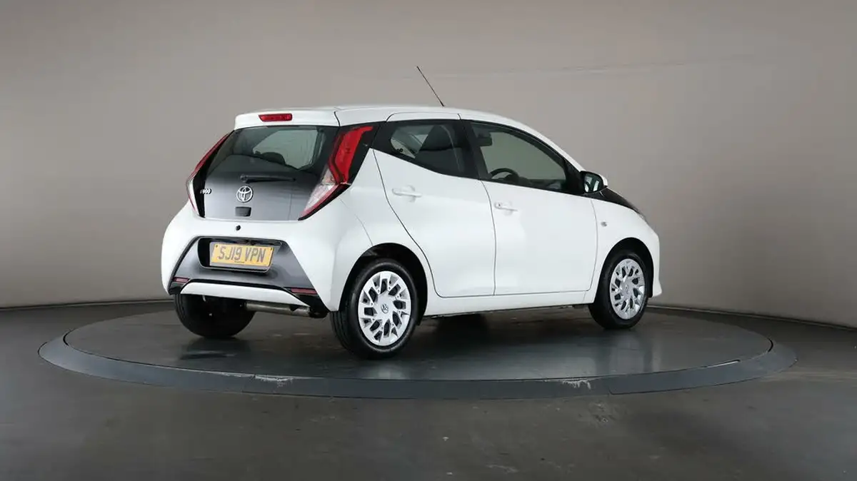 2019-toyota-aygo-10-vvt-i-x-play-big-56