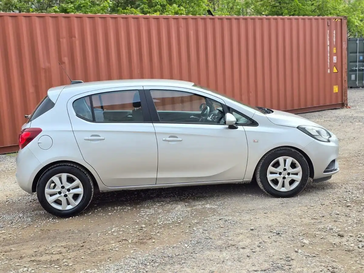 2016-vauxhall-corsa-14i-design-90ps-ac-5d-auto-big-17