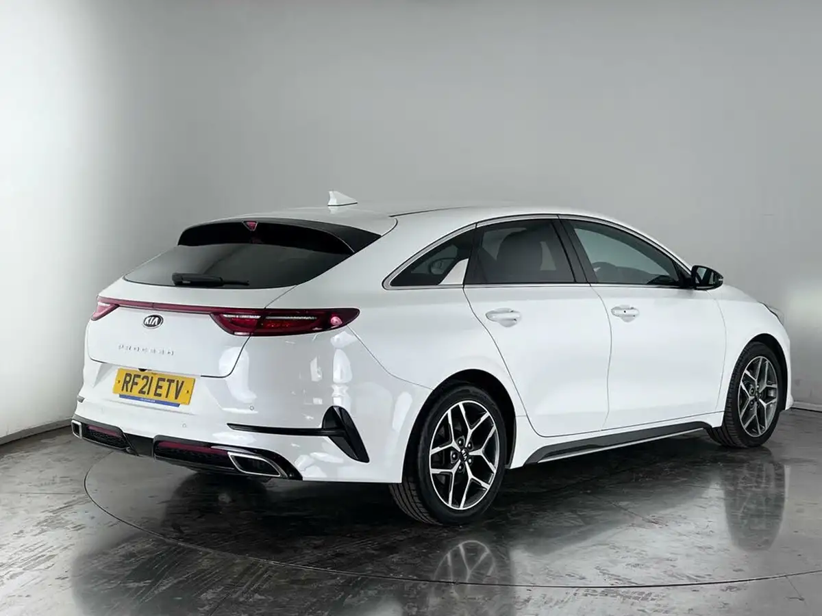 2021-kia-pro-ceed-15-t-gdi-gt-line-big-5