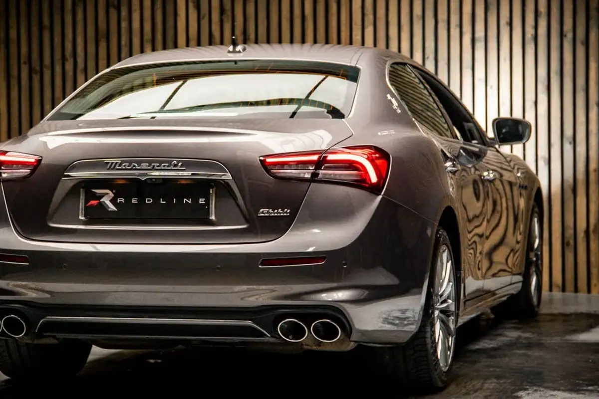 2022-maserati-ghibli-20-gt-1998cc-big-20
