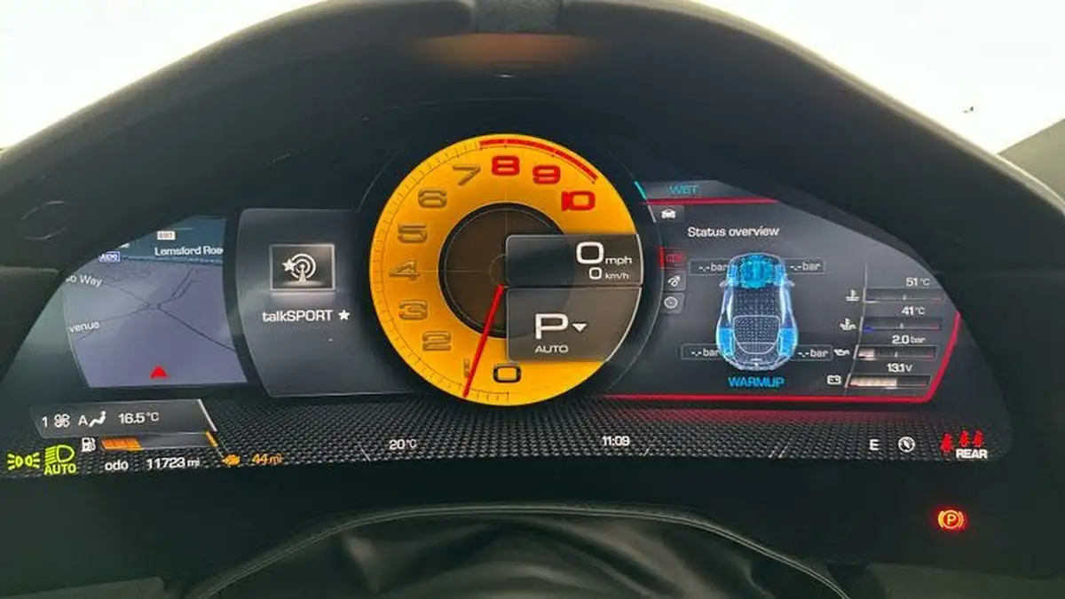2023-ferrari-roma-38t-v8-f1-dct-ss-big-33