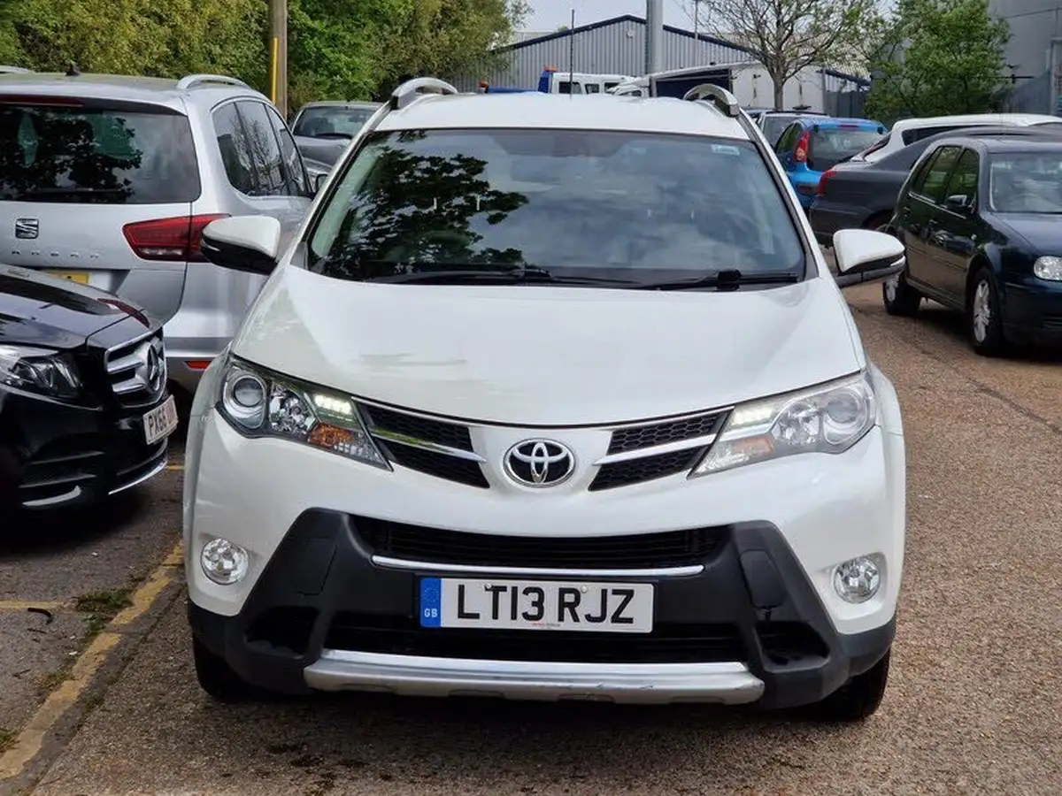 2013-toyota-rav4-22td-invincible-22d-cat-auto-big-15
